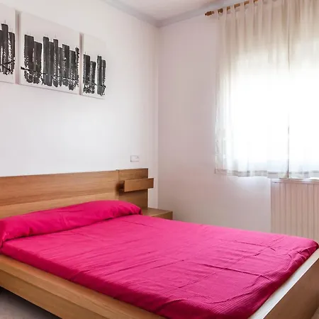 Holiday home Casa Con Jardin-wifi Free