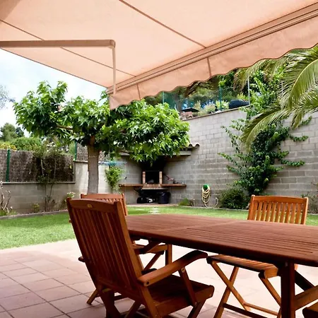 Casa Con Jardin-wifi Free * L'Escala