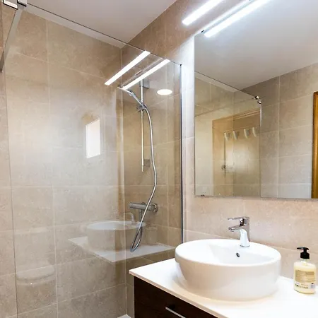 Holiday home Casa Con Jardin-wifi Free L'Escala